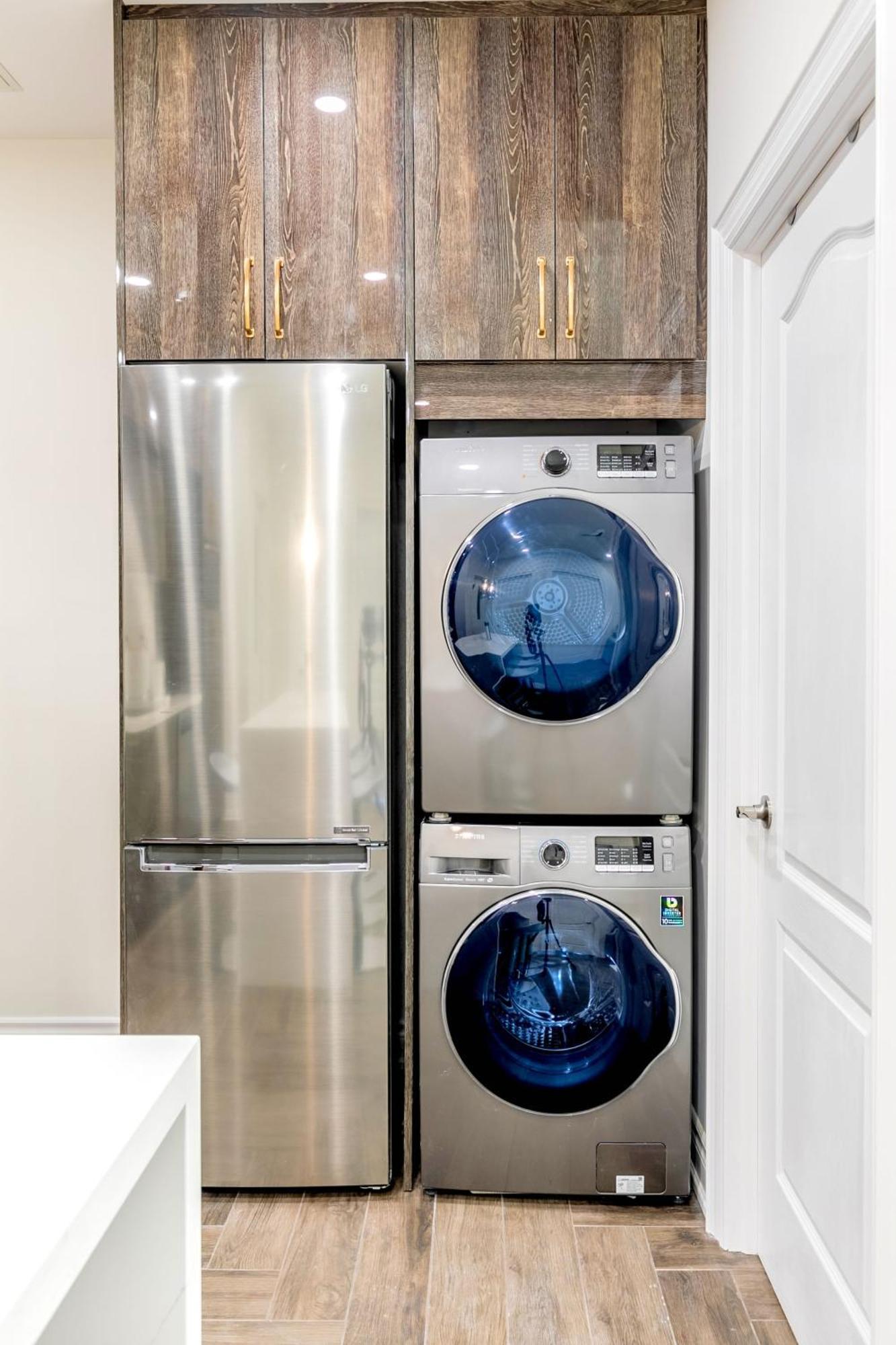 Modern Pet-Friendly Chinatown Apartment Toronto Kültér fotó